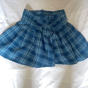 Blue plaid pleated mini skirt